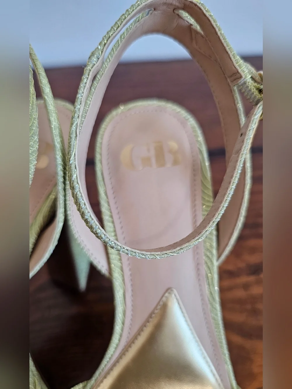 Gianni Bini Glitter Metallic Lime Green Platform Heels/Sandals Women's Size 7.5